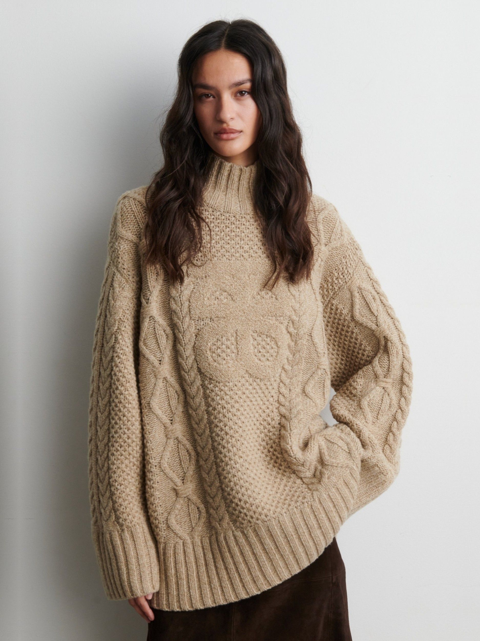 SECOND FEMALE - TRUI - Beige