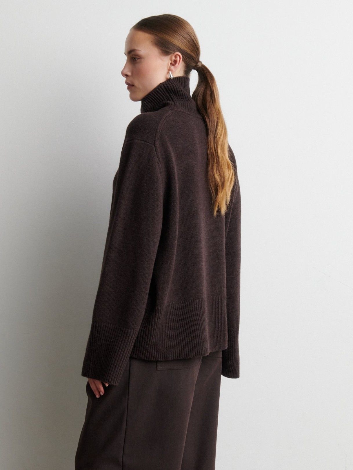 SECOND FEMALE - TRUI - Bruin