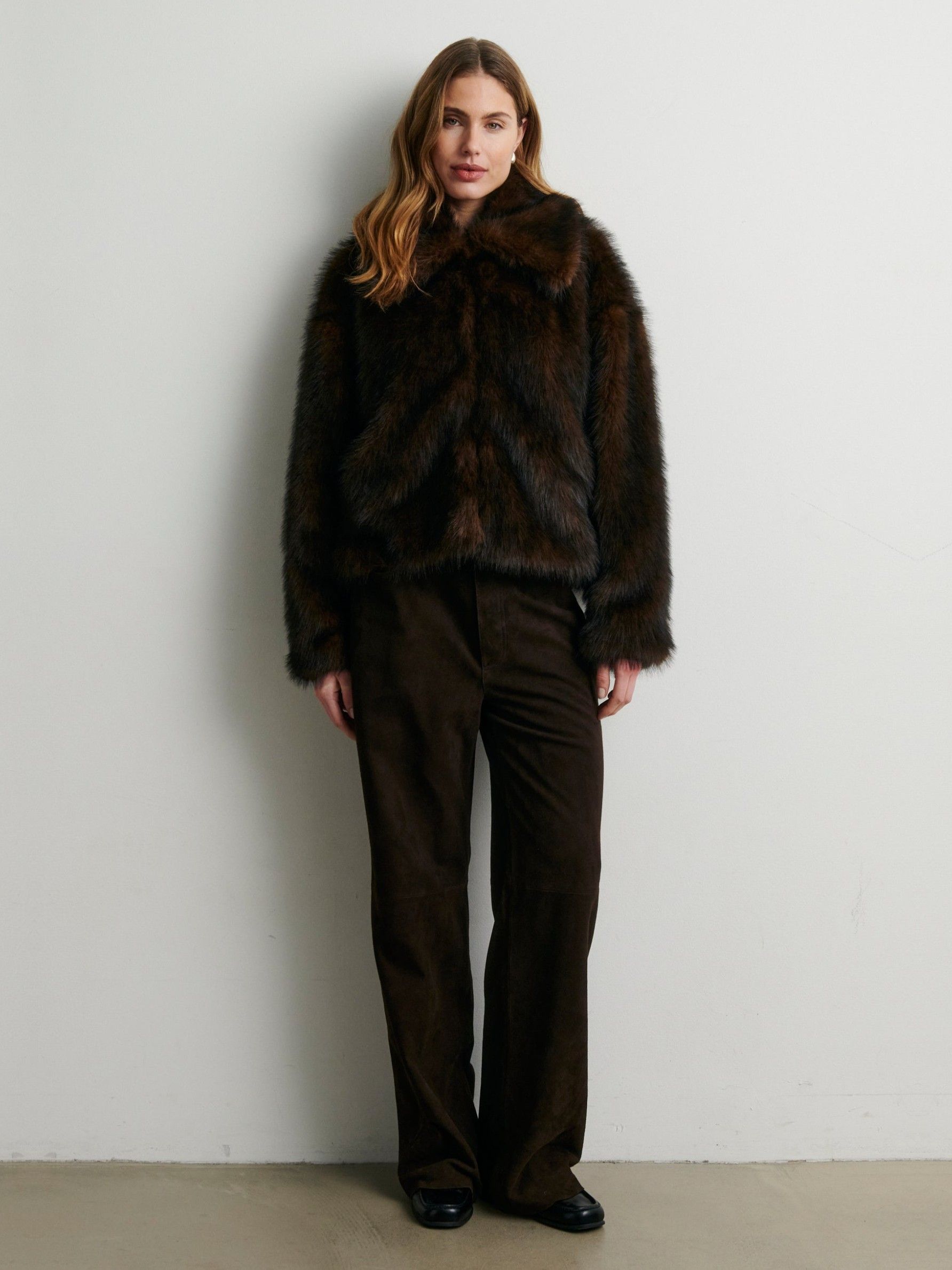 SECOND FEMALE - BLAZER - Bruin