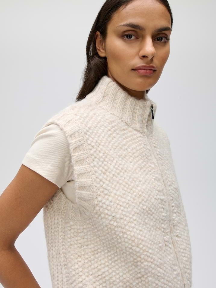 OPUS - JAS - Off white