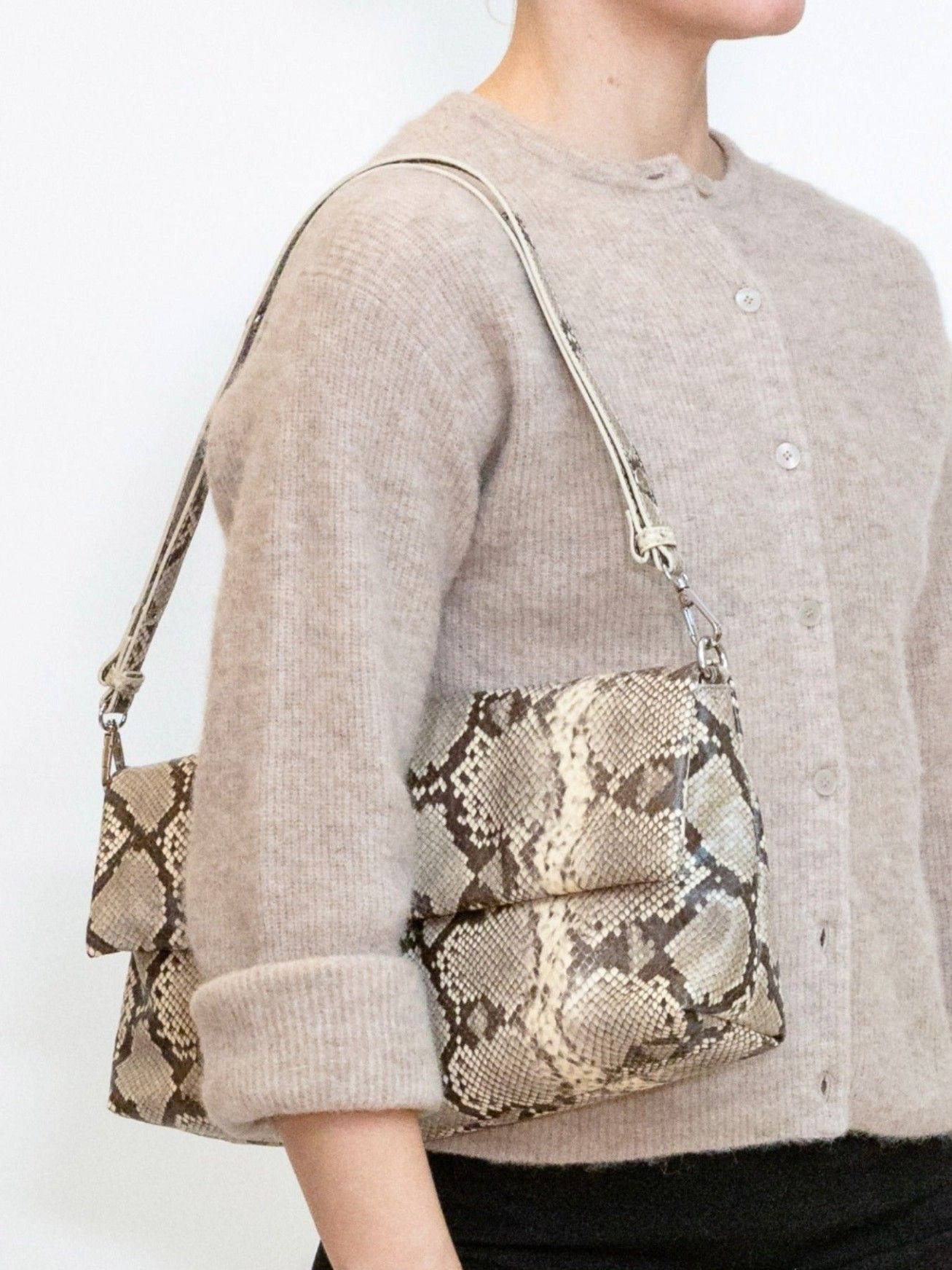 HVISK - TAS - Off white