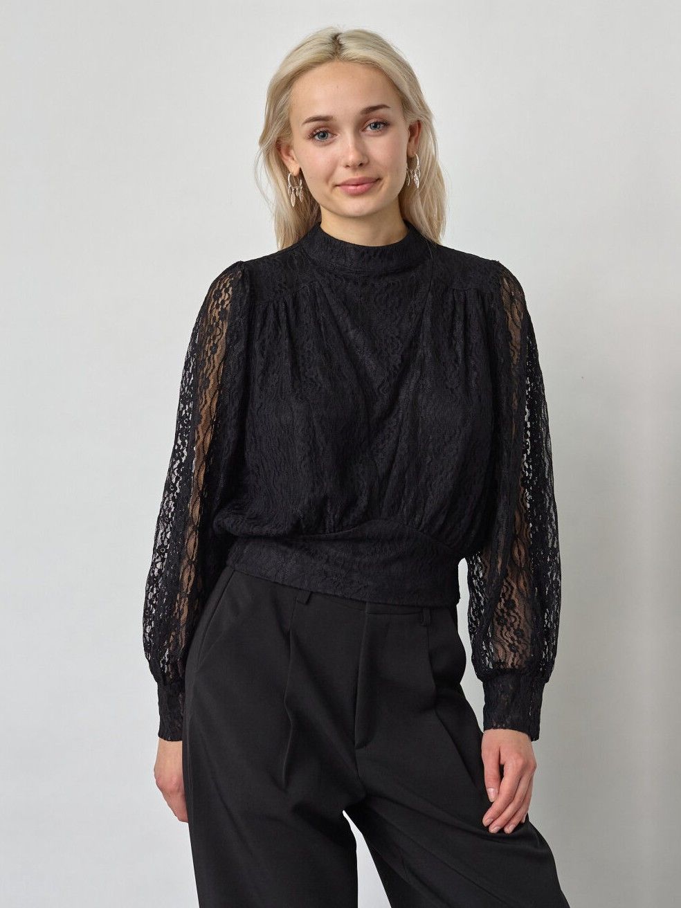 SISTERS POINT - SHIRT - Zwart