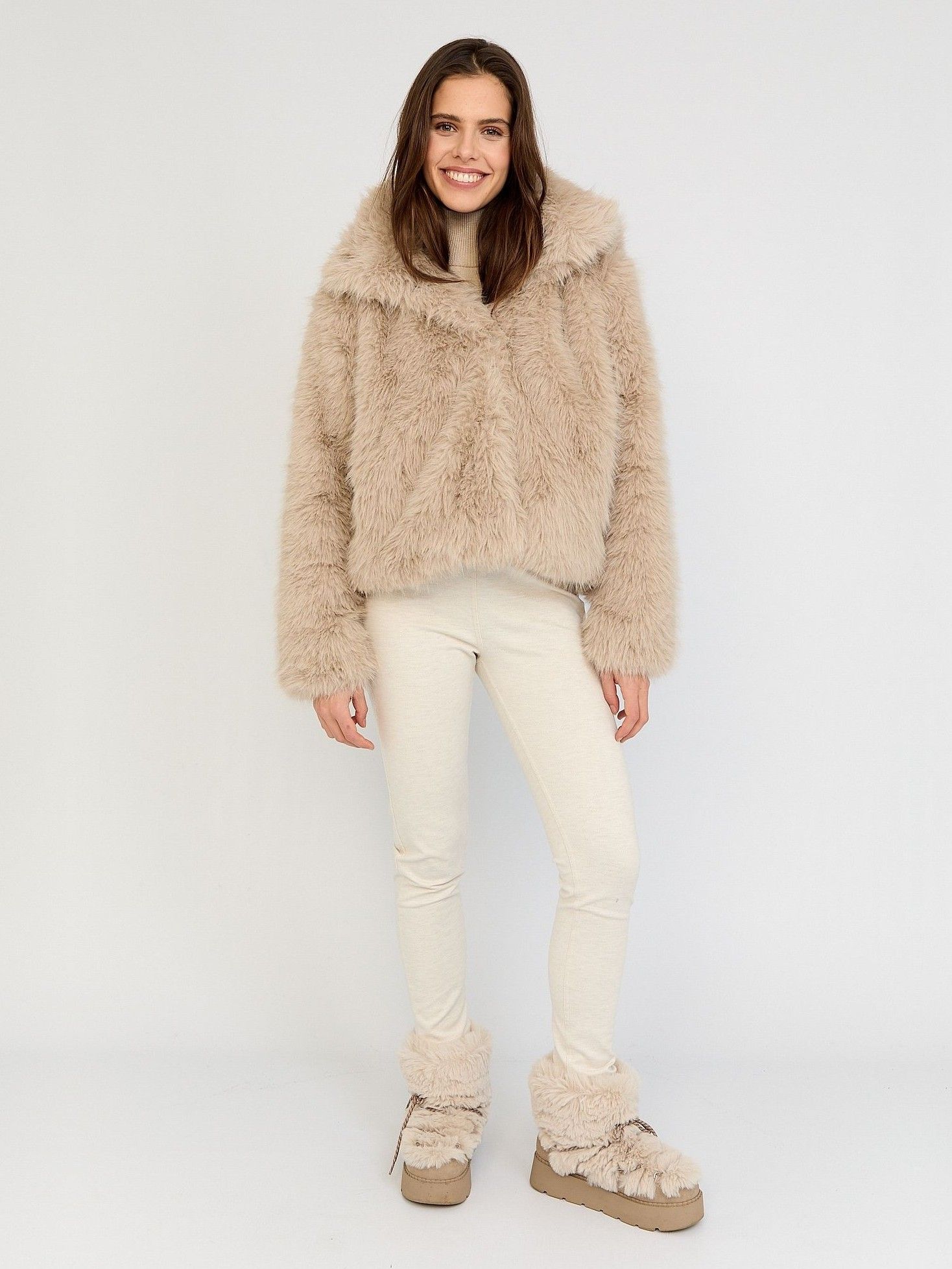 MOSCOW - JAS - Beige