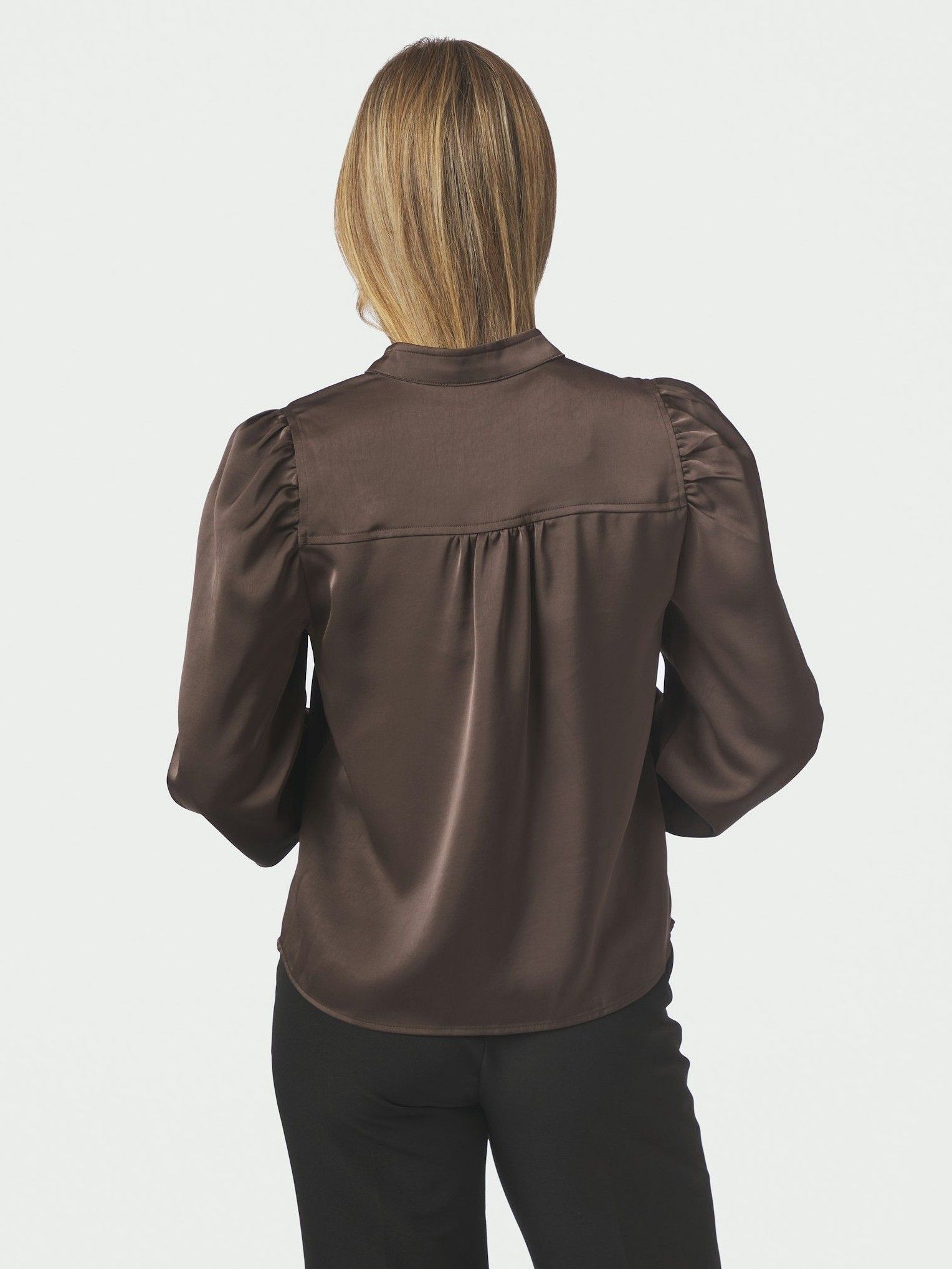 NEO NOIR - BLOUSE - Bruin
