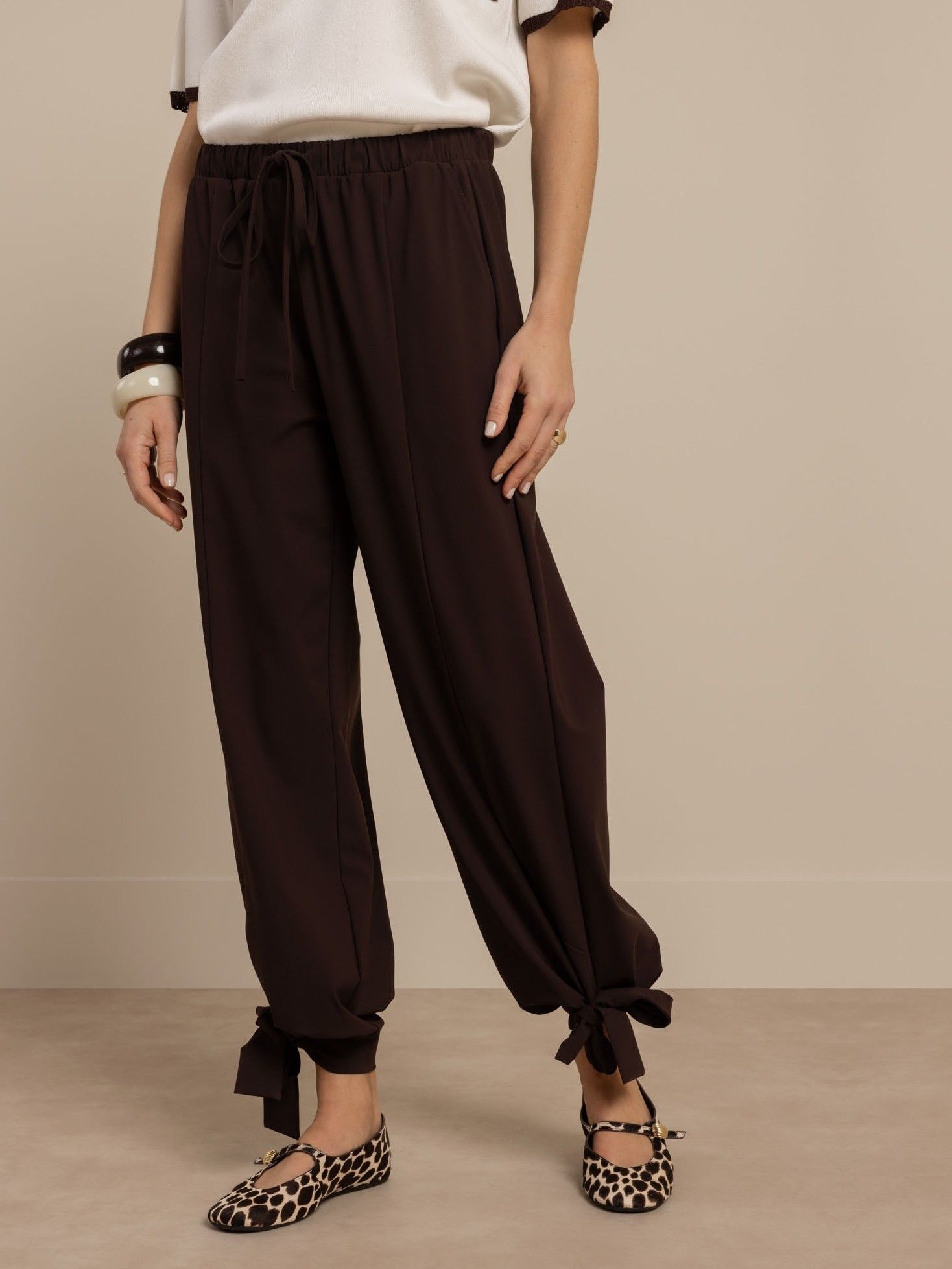 STUDIO ANNELOES - SHORT - Bruin
