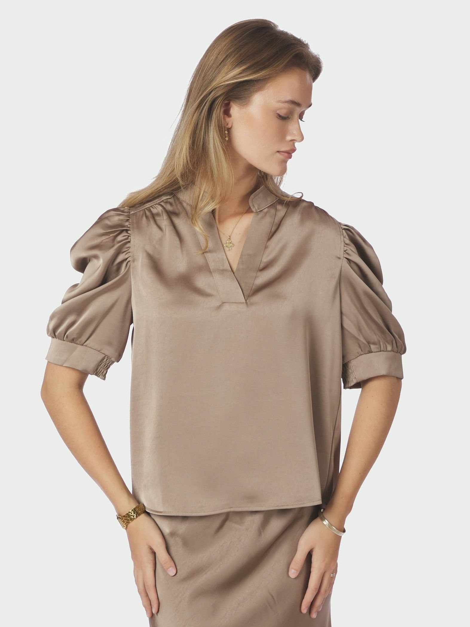 NEO NOIR - BLOUSE - Bruin
