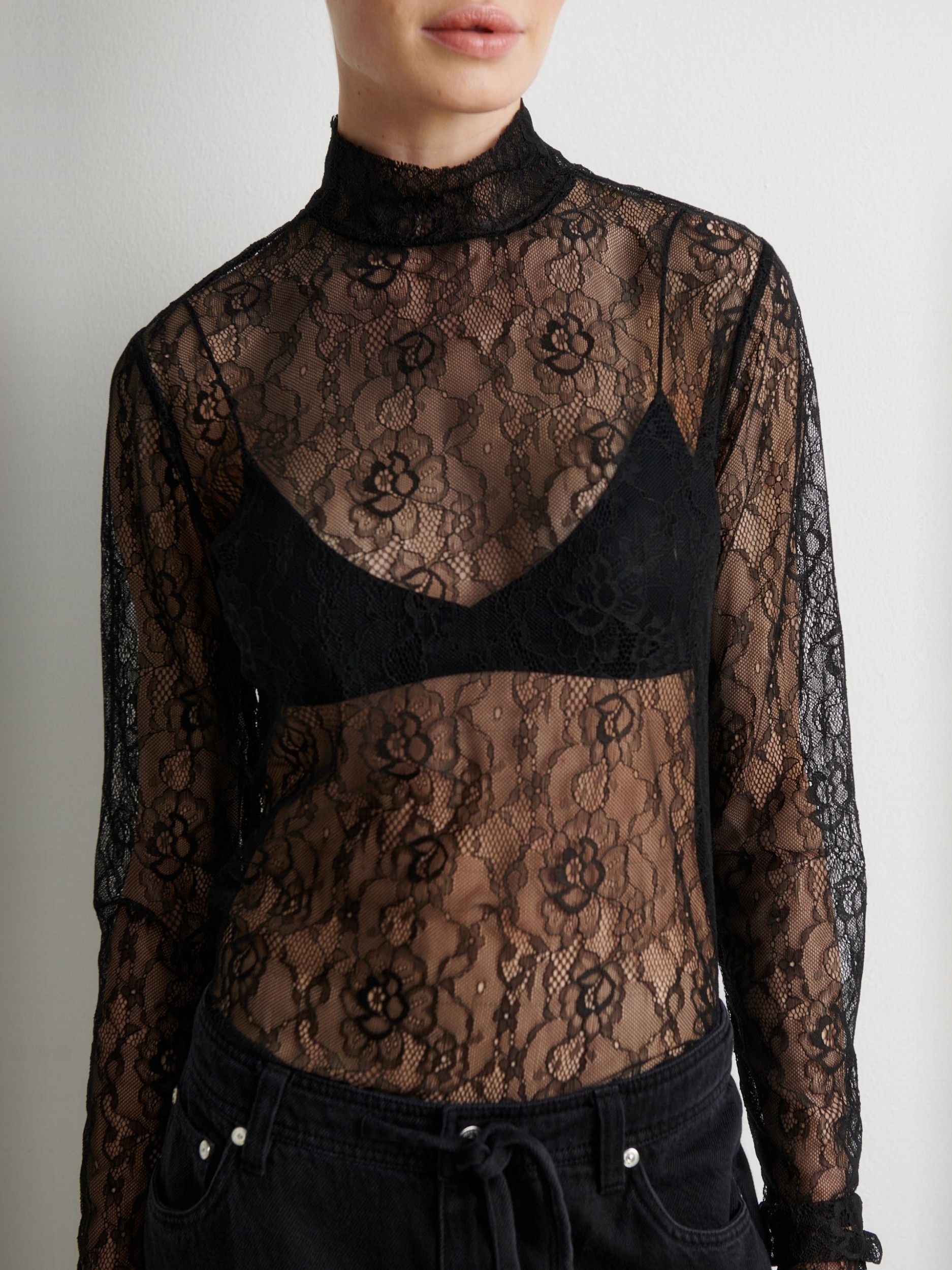 SECOND FEMALE - SHIRT - Zwart