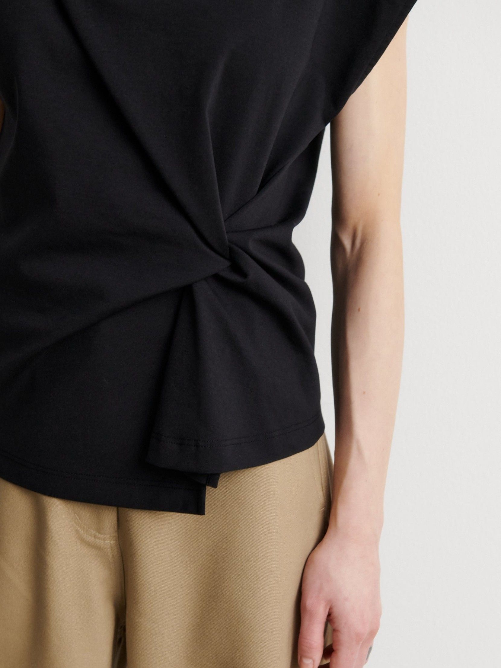 SECOND FEMALE - SHIRT - Zwart