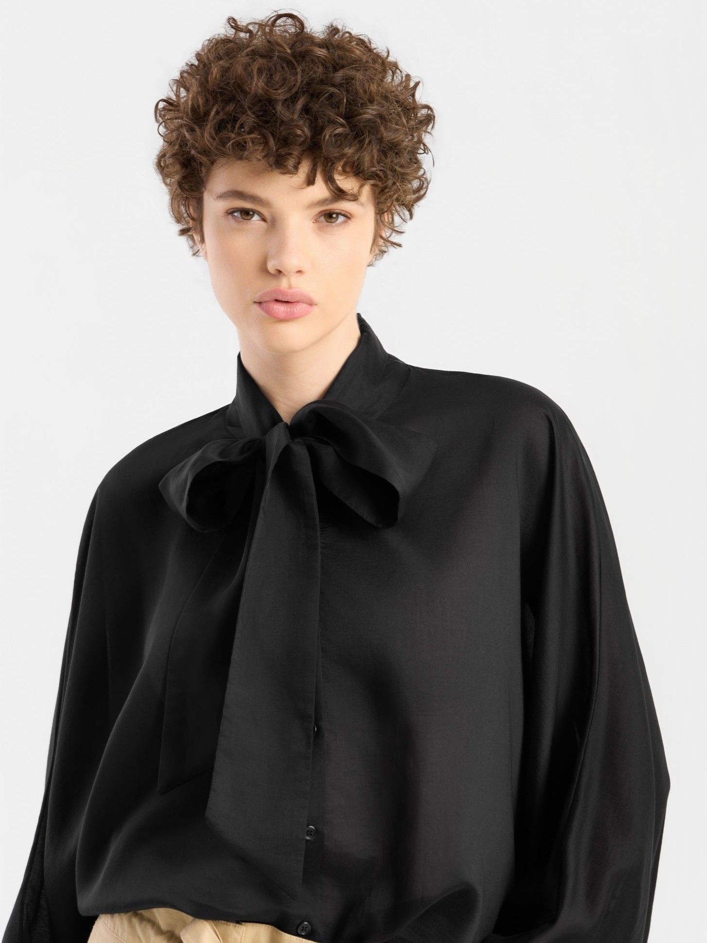 SOSUE - BLOUSE - Zwart