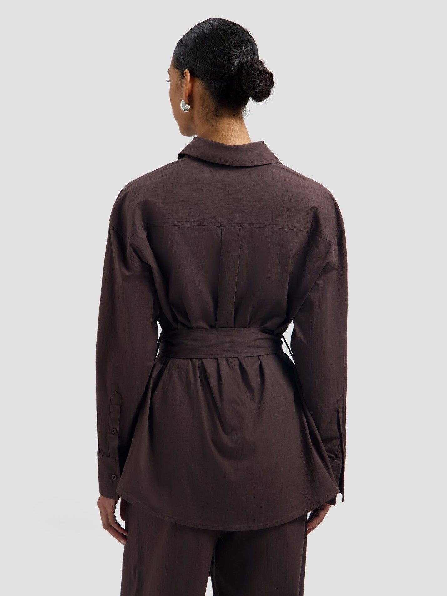 OLAF - BLOUSE - Bruin
