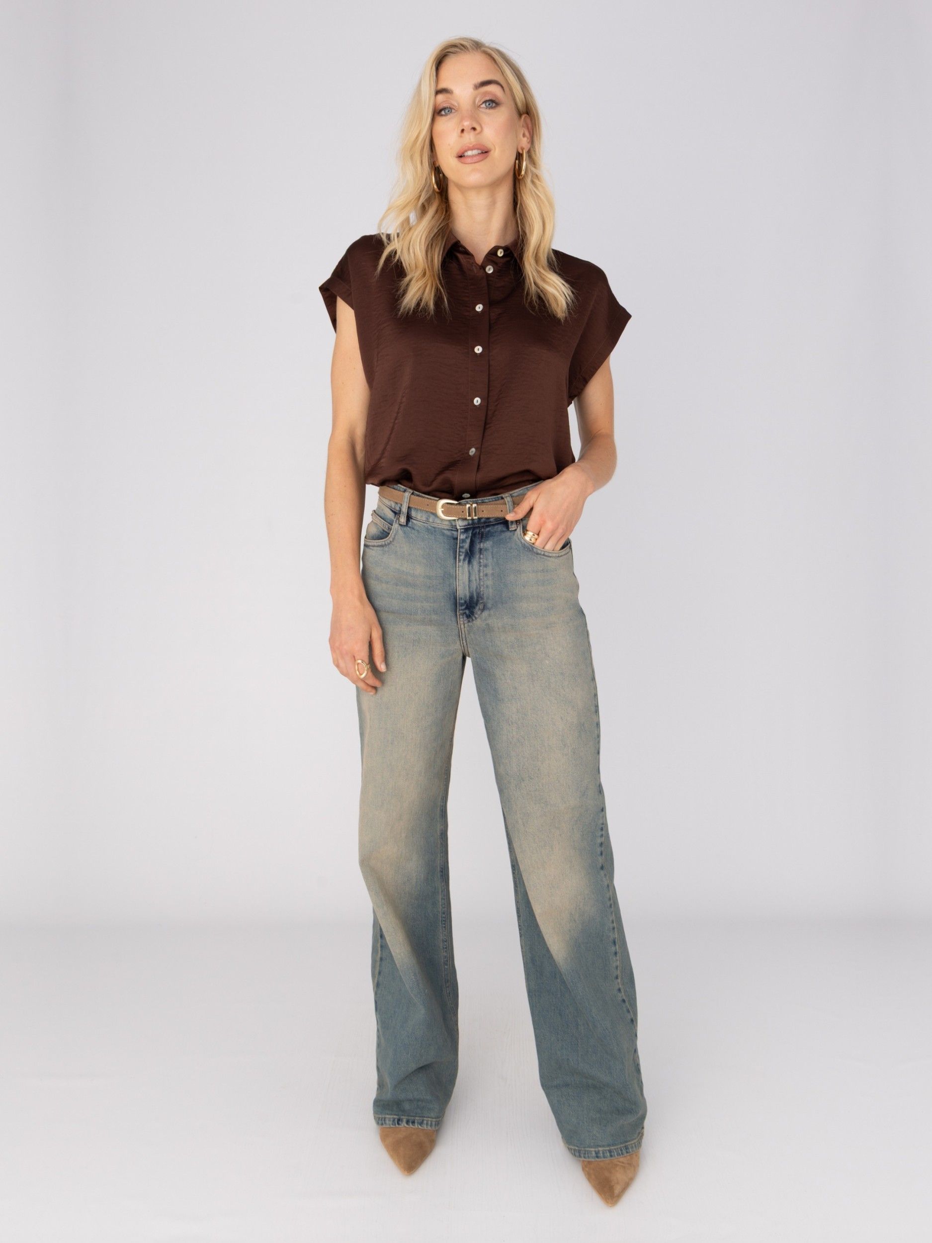 ANNA VAN TOOR - BLOUSE - Bruin