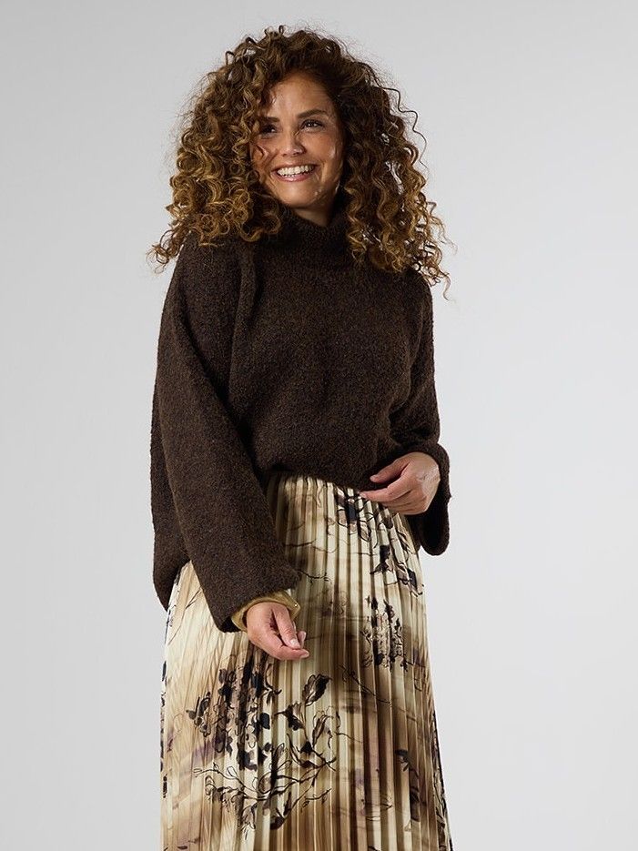 LABEL DOT - TRUI - Bruin