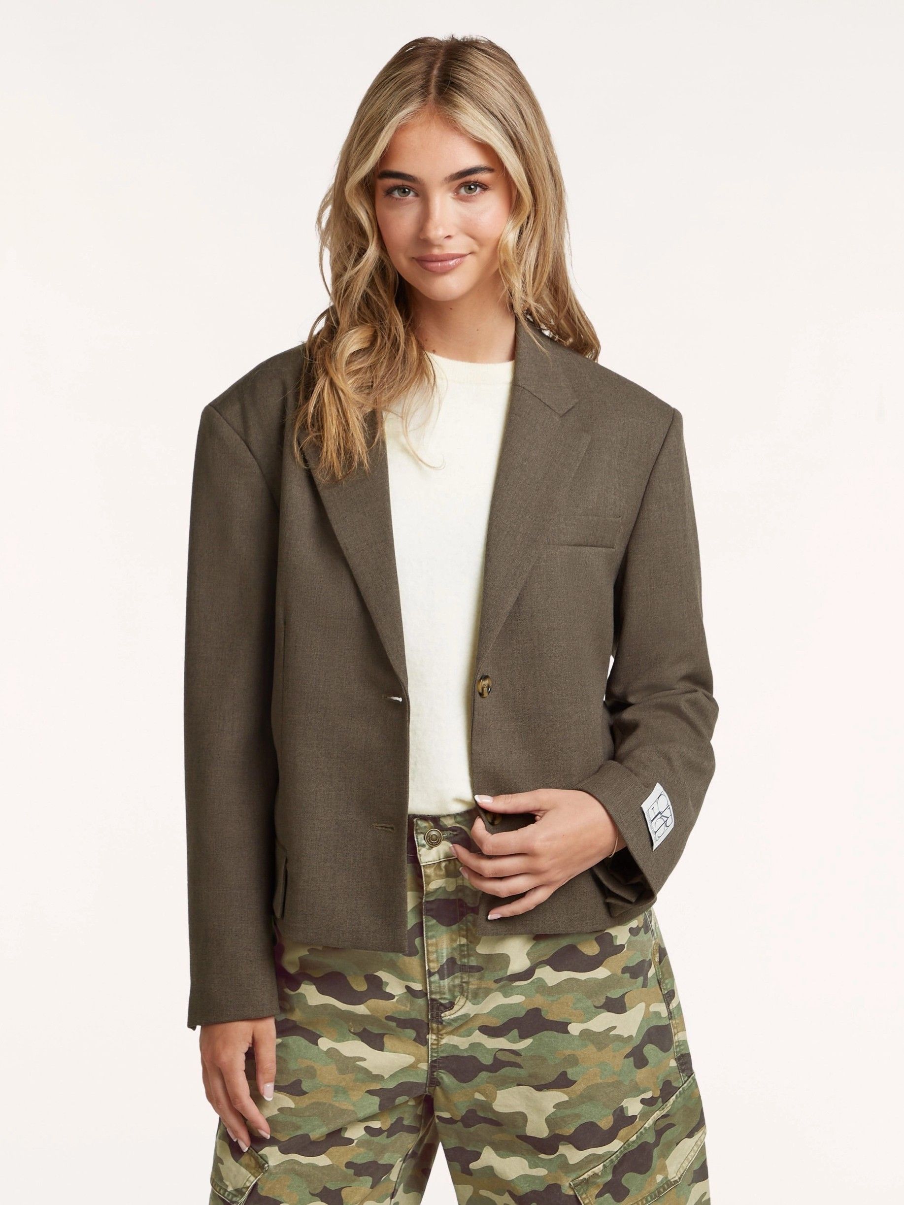 CIRCLE OF TRUST - BLAZER - Bruin
