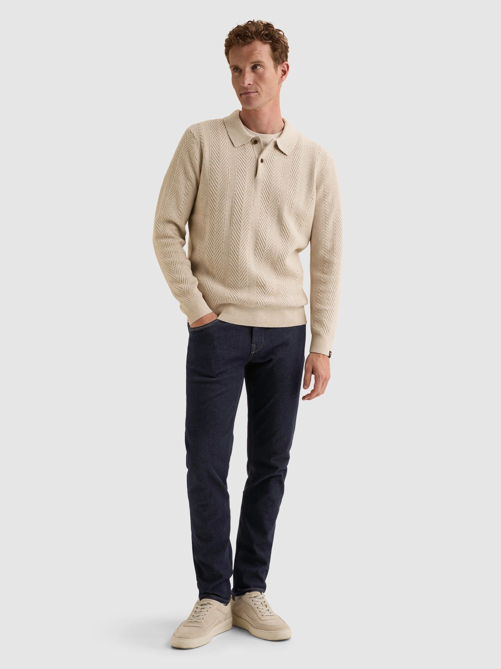 VANGUARD - TRUI - Beige