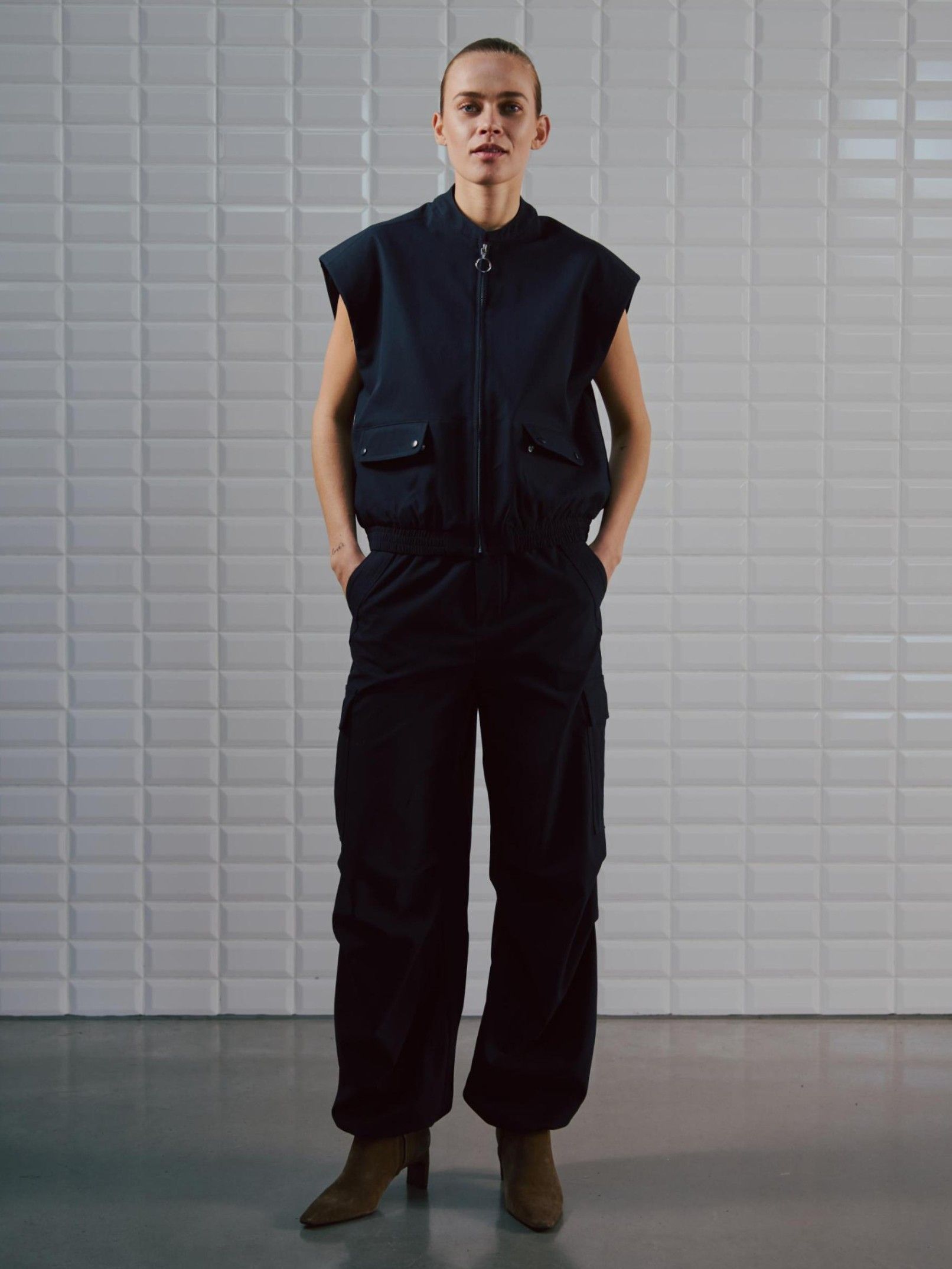 WITH BLACK - GILET - Blauw