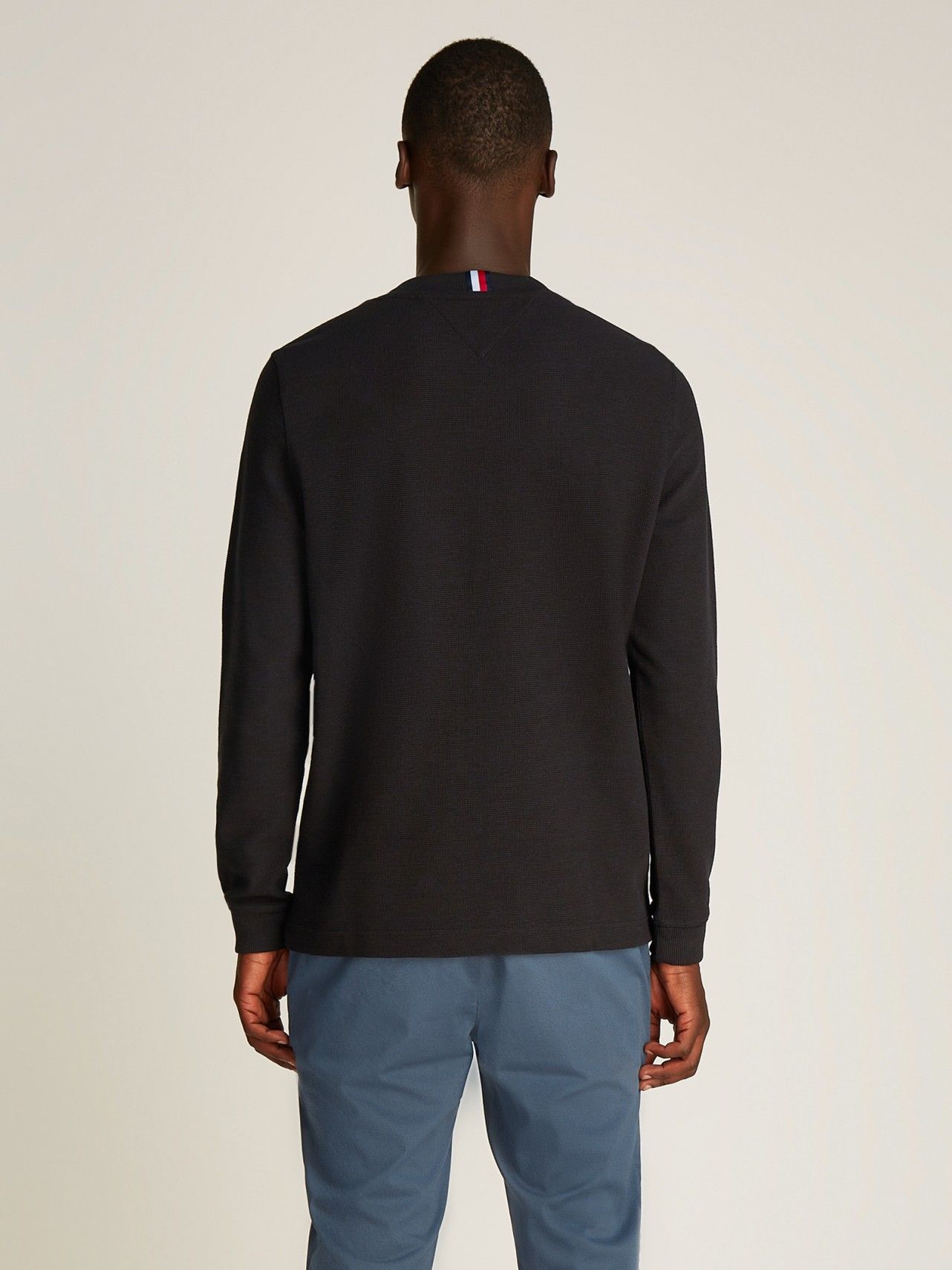 TOMMY HILFIGER - TSHIRT - Zwart