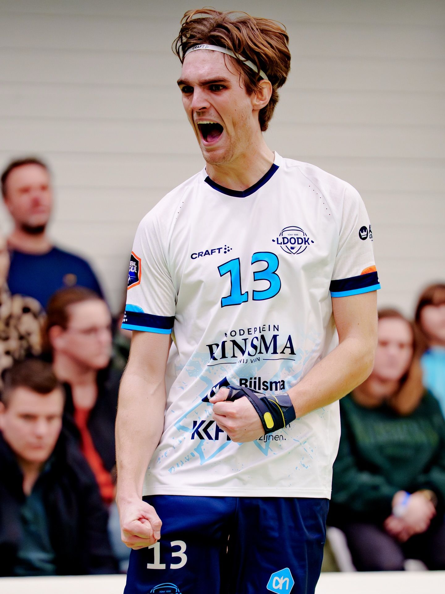 De route naar Ahoy is ingezet 🔥
LDODK/RINSMA MODEPLEIN speelt voor de tweede keer in de geschiedenis play-offs met thuisvoordeel en jaagt op een plek in Ahoy. Zaterdag wacht DVO, alles op alles voor die finaleplek.

Ook het tweede laat zich zien en speelt vanavond tegen KZ in de halve finale. Mooi om dit als hoofdsponsor van dichtbij mee te maken.

Succes namens het modeplein 👊

#ldodk #rinsmamodeplein #korfbal #playoffs #ahoy