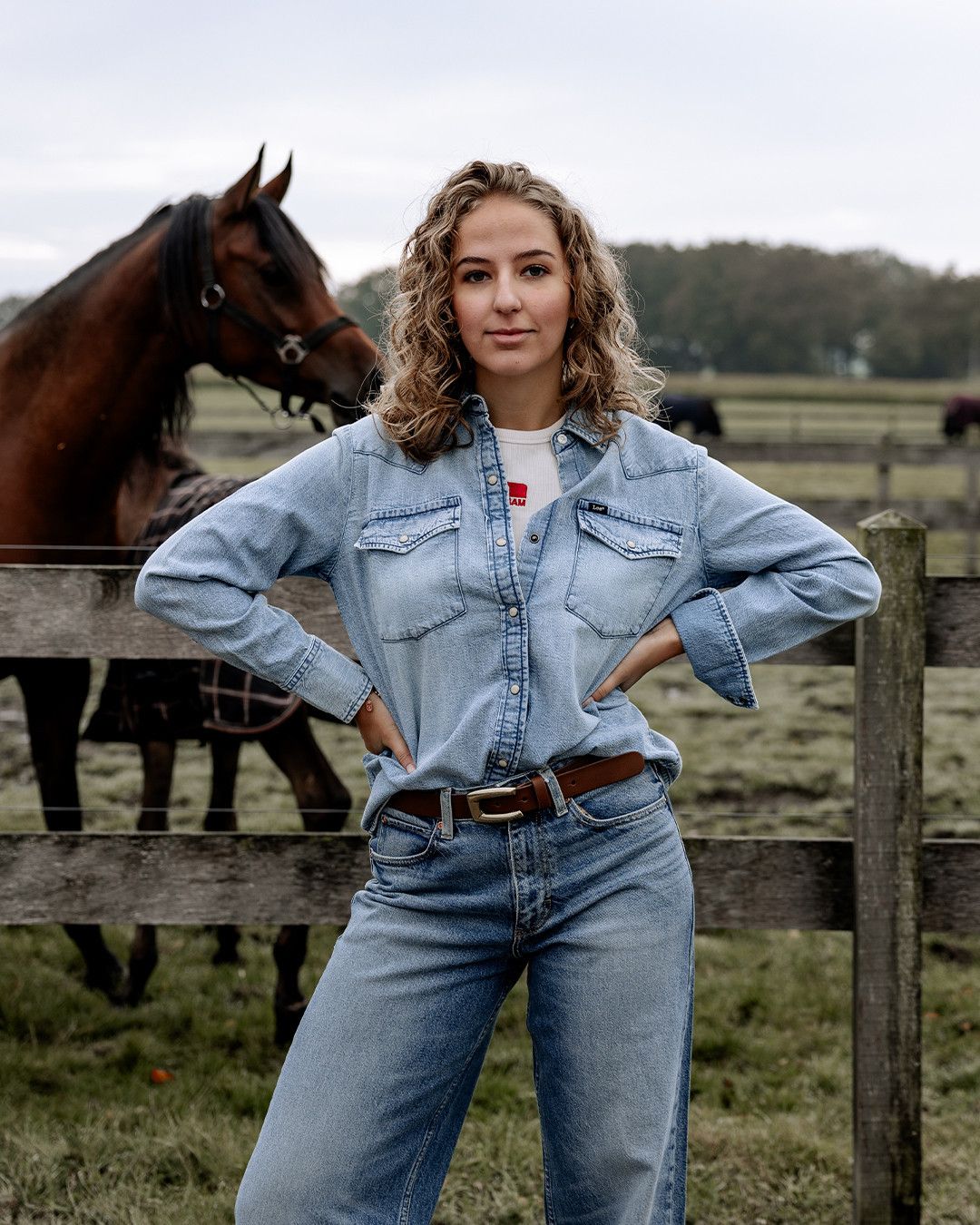 Heb jij al jouw 2e broek met 50% korting gescoord in onze winkel? Vandaag en morgen is de laatste kans!⁠
⁠
#zijvanrinsma #rinsmamodeplein #discount #tweedebroekhalveprijs⁠
⁠